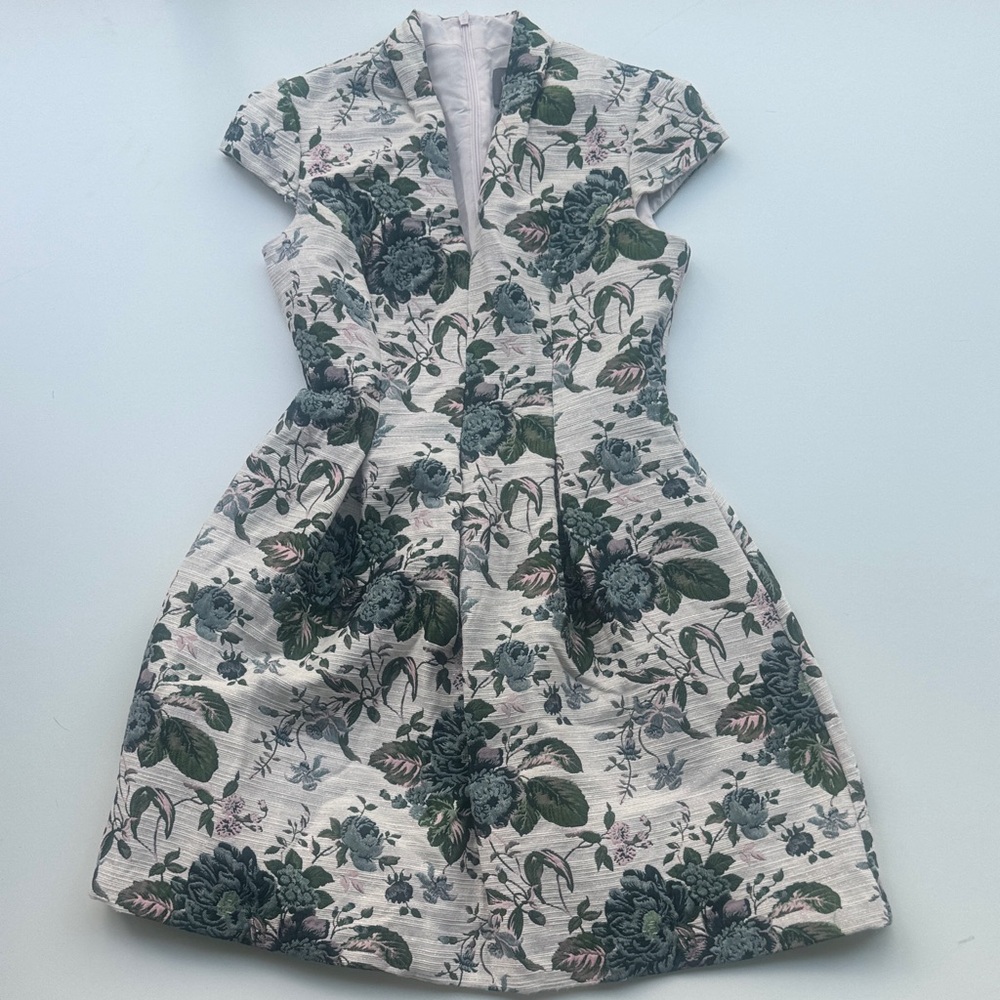 Vince Camuto Green and White Floral Dress